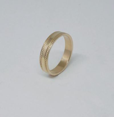 Bellina 4mm keltakultainen kihlasormus - Keltakultasormukset - 3570 - 1