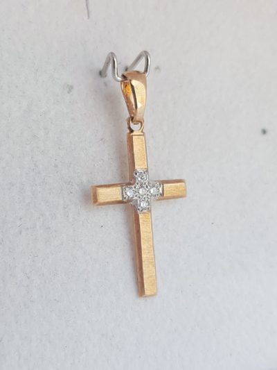 Valkokulta risti timanteilla - Valkokultakaulakorut - 8223964500 - 1