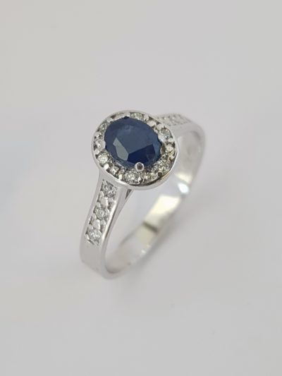 Valkokulta timanttisormus sinisafiirilla - Valkokultasormukset - 8236141000 - 1