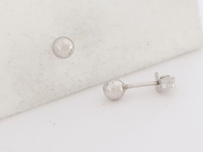 KOTIMAISET KULTAKORVAKORUT - Valkokultakorvakorut - 1534,1 - 2