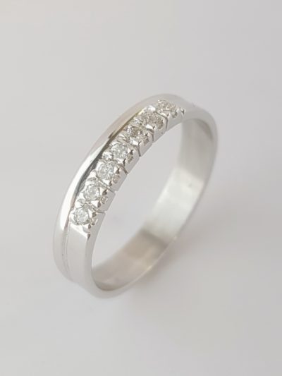 Valkokultainen timanttisormus - Valkokultasormukset - 3471,1 - 1