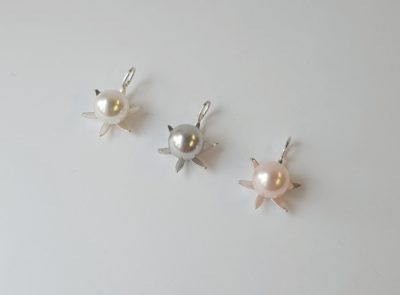 HOPEARIIPUS HELMIKUKKA - Hopeakaulakorut - 5655 - 1