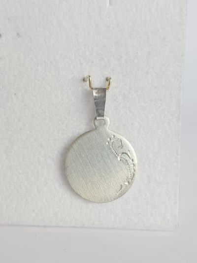 HOPEARIIPUS PYÖREÄ LAATTA - Hopeakaulakorut - 5556 - 1