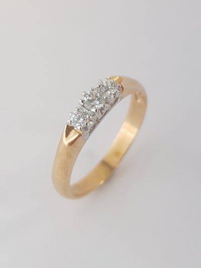 Keltakultainen timanttisormus 5x0,05 w/p - Keltakultasormukset - 7231870150 - 1