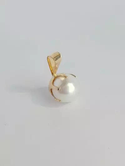 KOTIMAINEN HELMIRIIPUS 8mm - Keltakultakaulakorut - 2208 - 2