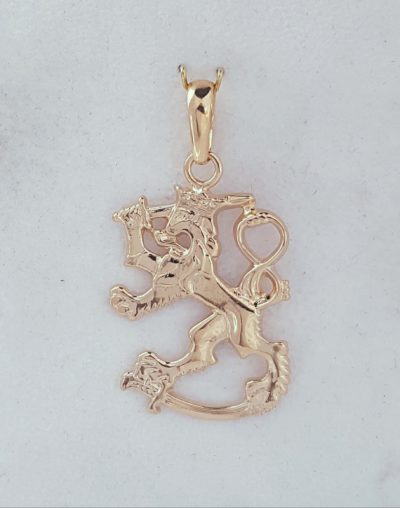 Suomi Leijona riipus 31mm - Keltakultakaulakorut - 7222490000 - 1