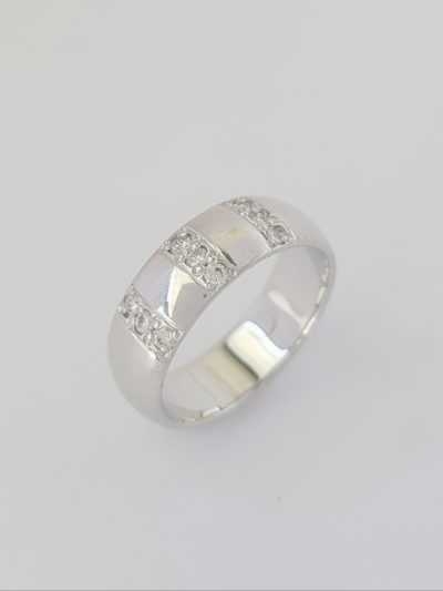 VALKOKULTAINEN TIMANTTISORMUS - Valkokultasormukset - 3419 - 1